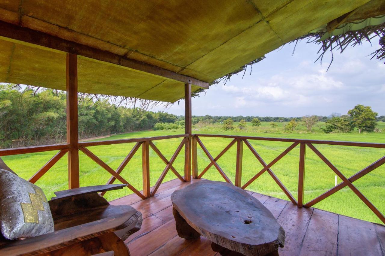 The Hideout Sigiriya Villa Dış mekan fotoğraf